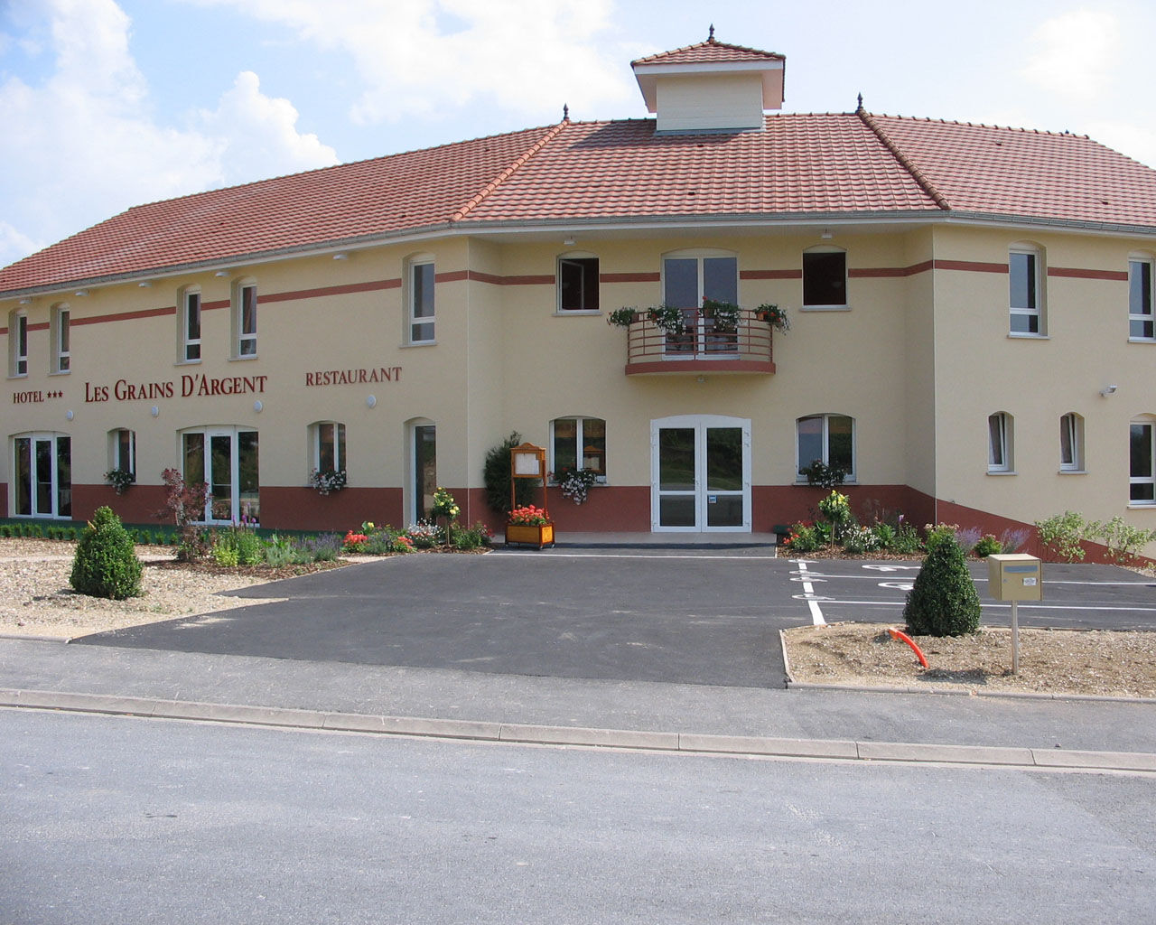 Hotel Restaurant Les Grains D'Argent Dizy - Epernay المظهر الخارجي الصورة